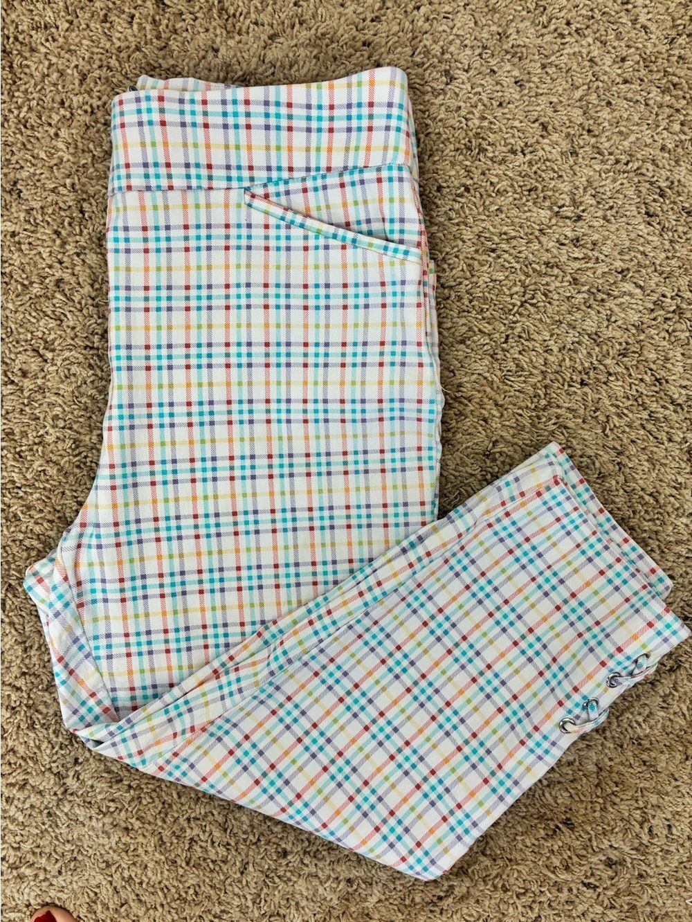 Chico's Summer Plaid Capri Pants w/ lacing detail on leg pull on style (1.5)